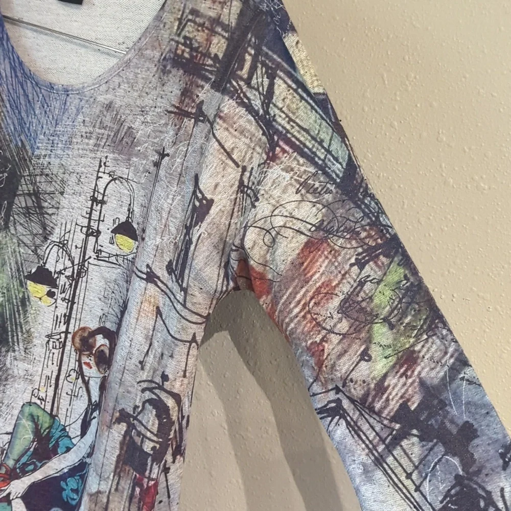 Inoah Printed Women's Art To Wear Top Made In USA Top Tunic Artsy  Traveling